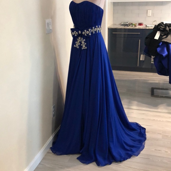 Royal Blue chiffon with train - Picture 4 of 16